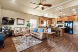Beach House - Image 5