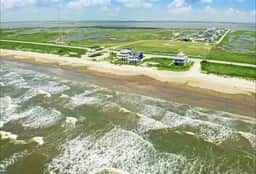 Beach House on the Sand - Image 4