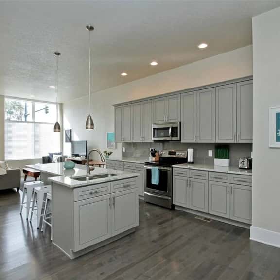 Highlands Storefront Stay - Image 1
