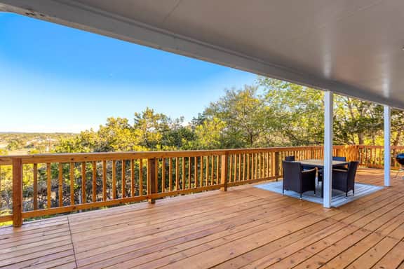 Mountain Top Retreat - Image 3