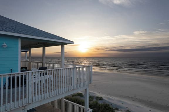 Steps from the beach - Gulf Views - 2 Decks - Image 1